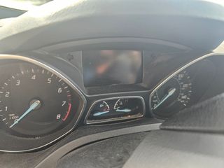 2015 Ford Escape SE - Interior Dashboard With Vehicle Running Image